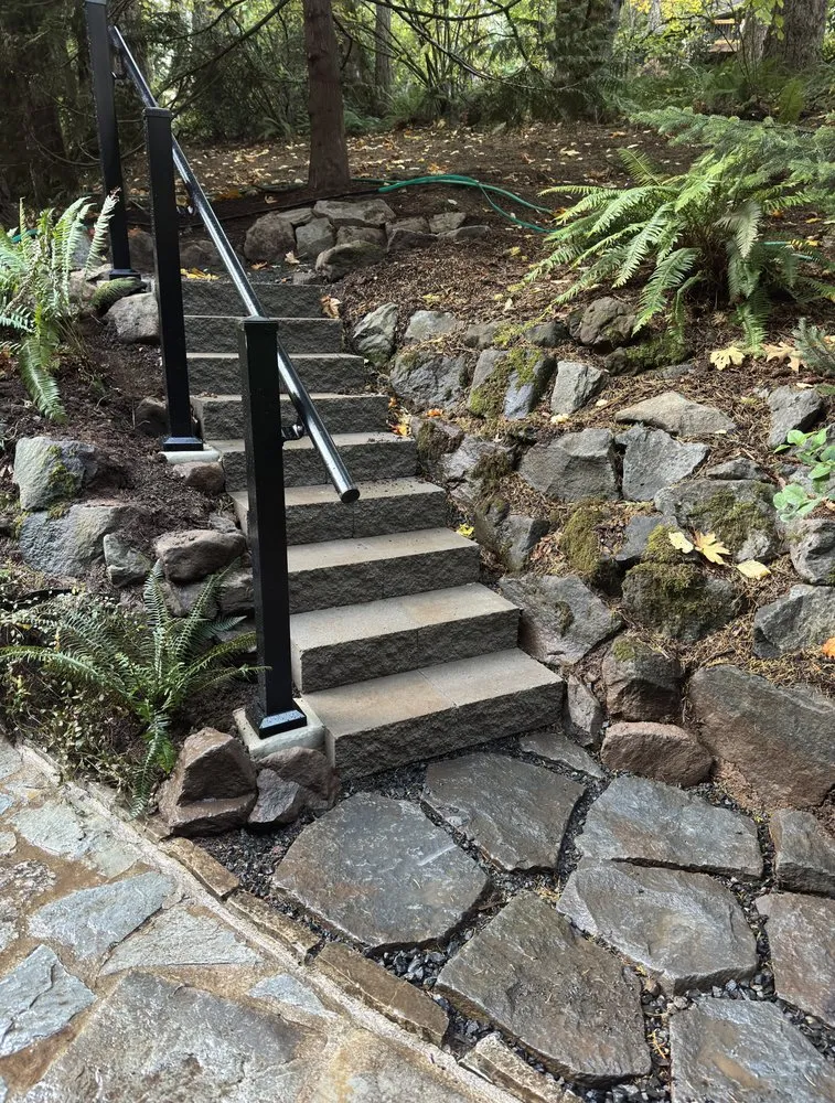 Reliable yard maintenance in Clackamas, OR by Viridian Landscaping