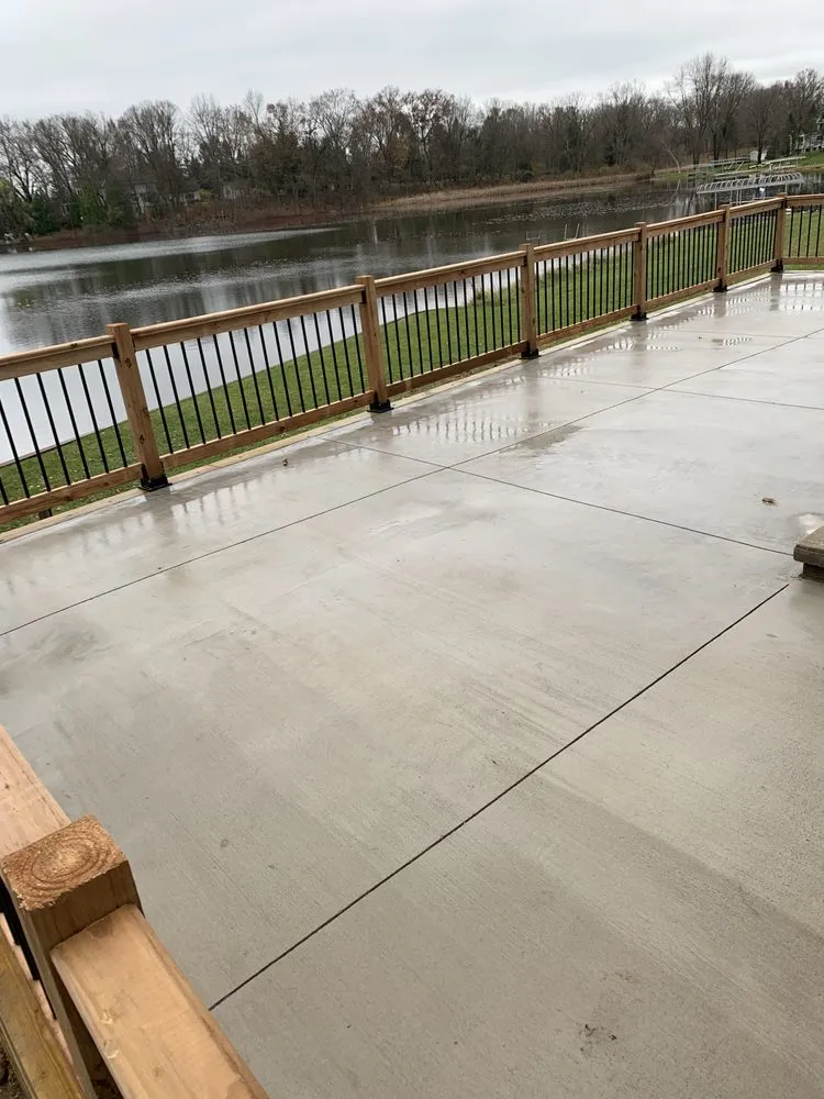 Professional yard maintenance experts serving Howell, MI - Virtue Contracting