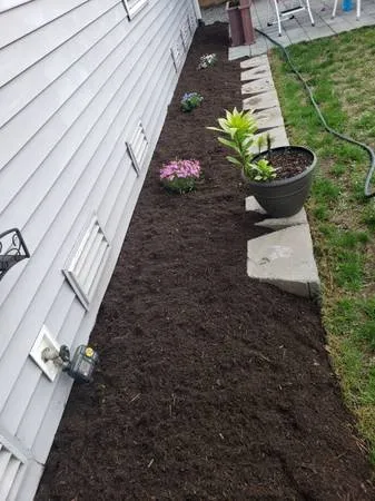 Expert lawn mowing service in Everett, WA - Viscapes HD