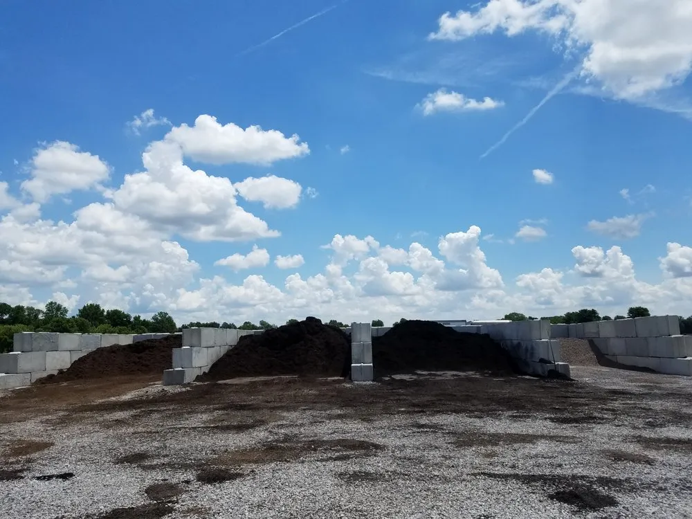 Trusted outdoor landscaping for beautiful yards in Evansville, IN by Vision Green