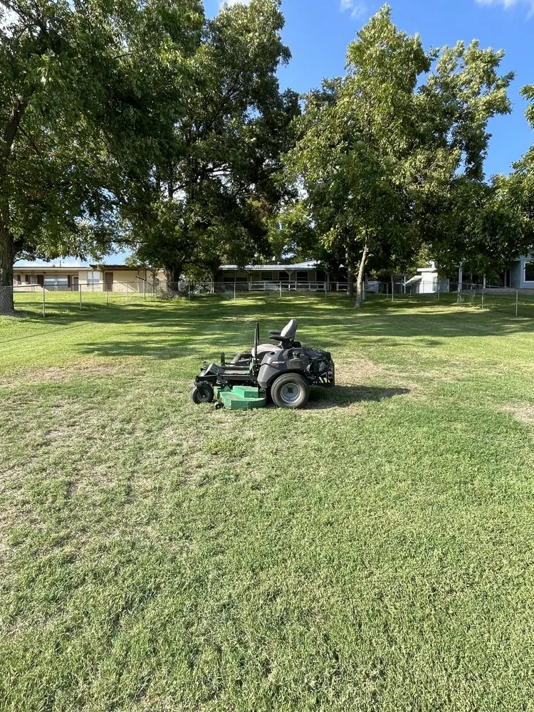 Reliable lawn care service with custom design across Kingsland, TX - Vision Green Land Care