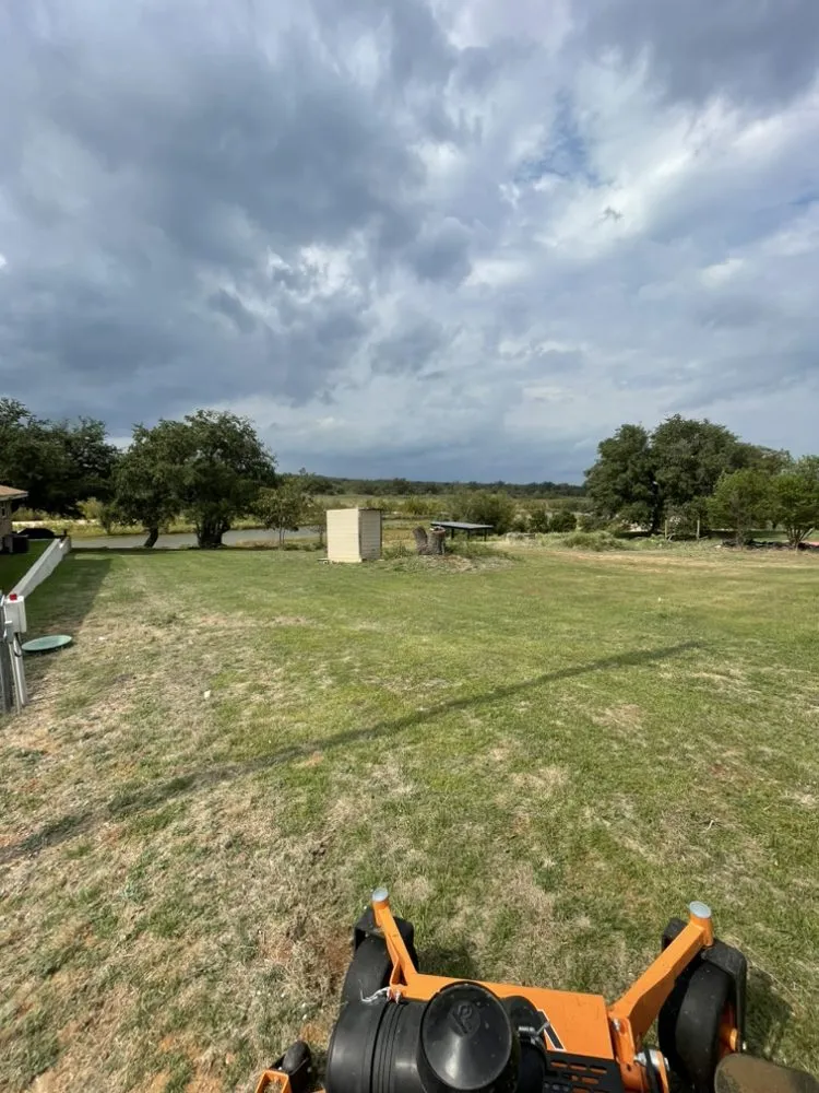 Top-rated yard maintenance experts serving Kingsland, TX - Vision Green Land Care