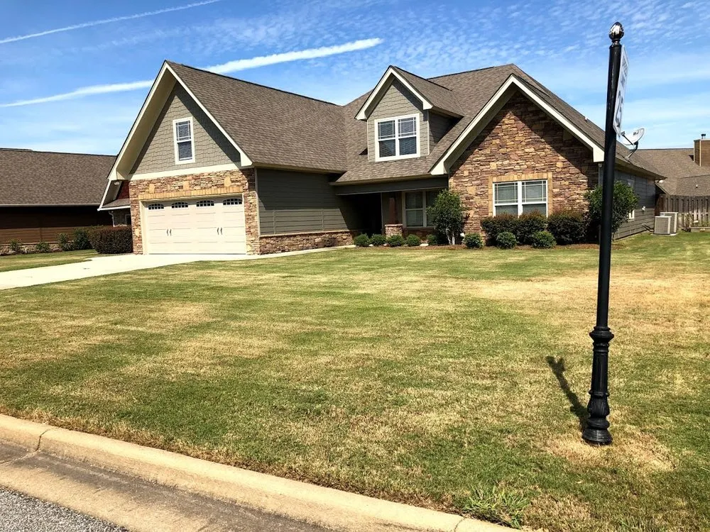Local lawn mowing service experts serving Montgomery, AL - Vision Property Services