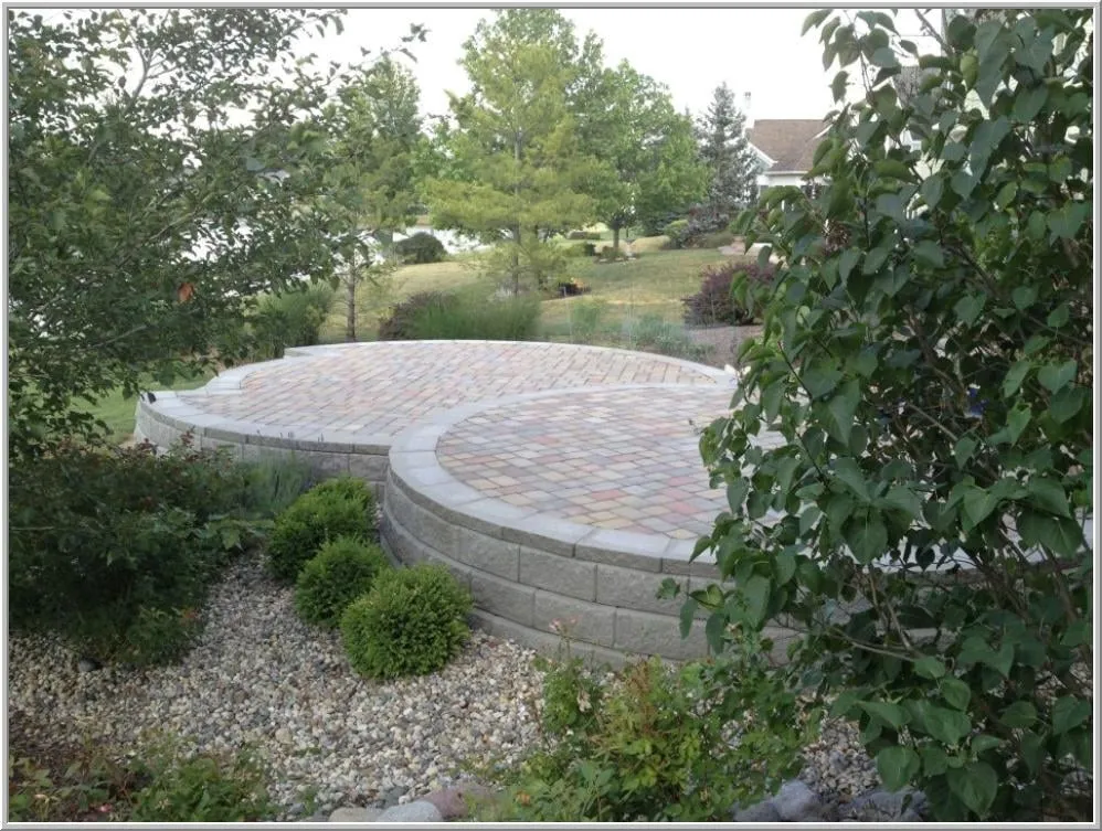 Top-rated landscaping services in Fort Wayne, IN by Vision Scapes Lawn & Landscape