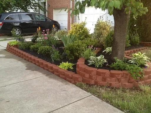 Trusted yard cleanup service for residential properties in Nashville, TN by Visionary Lawn Services