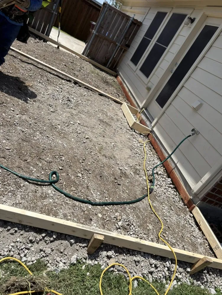 Affordable yard cleanup service for homes across Dallas, TX - Visions Custom Home Repair