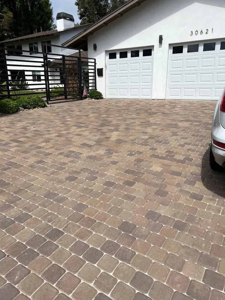 Top-rated yard cleanup service in Dana Point, CA - VisionScape Company