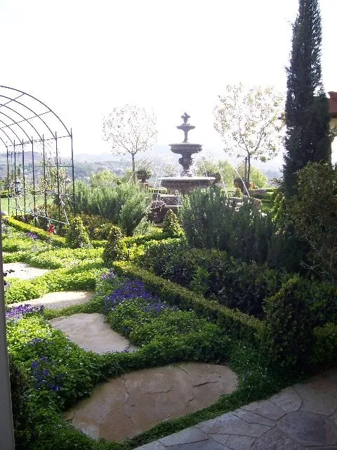 Local landscape design experts serving Laguna Beach, CA - Visionscape