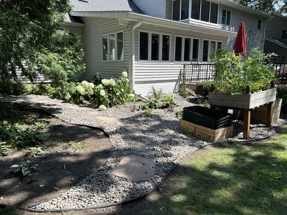 Trusted landscaping services experts serving Shoreview, MN - Visionscape