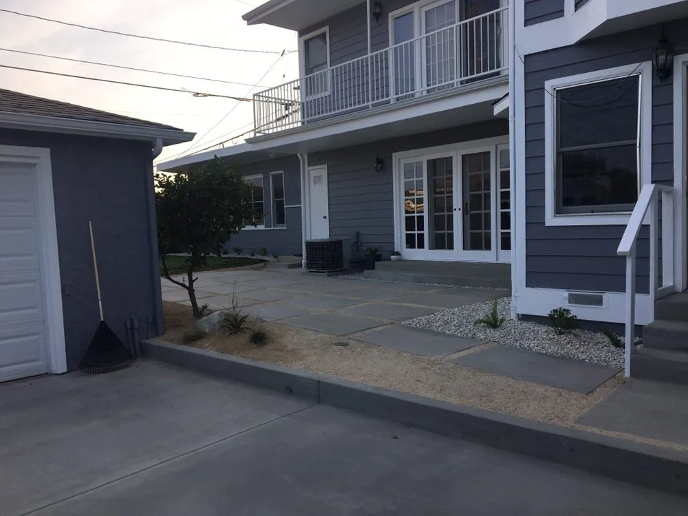 Custom lawn care service with custom design across San Pedro, CA - Vista Dulce