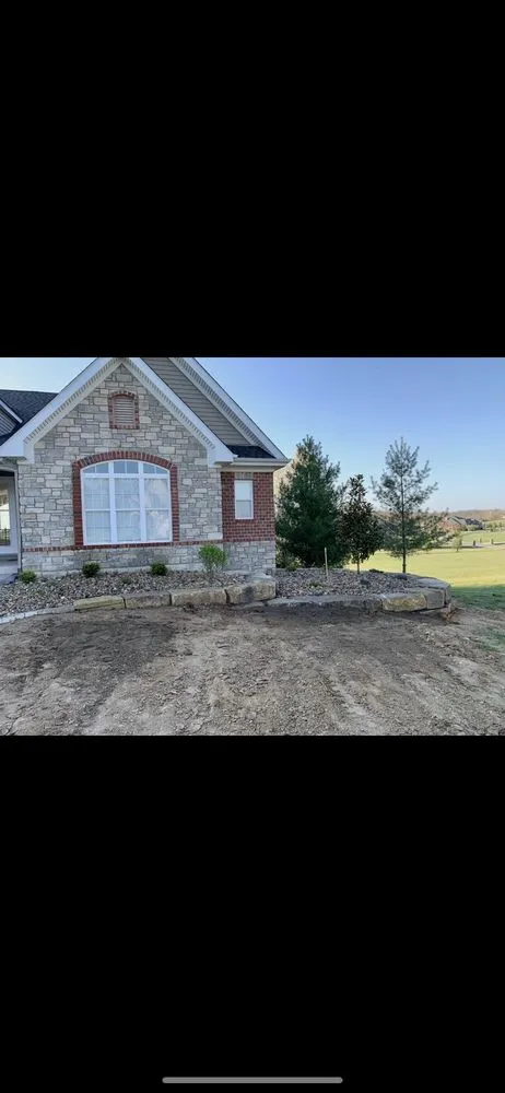 Top-rated lawn mowing service in Ofallon, MO by Vista Landscapes