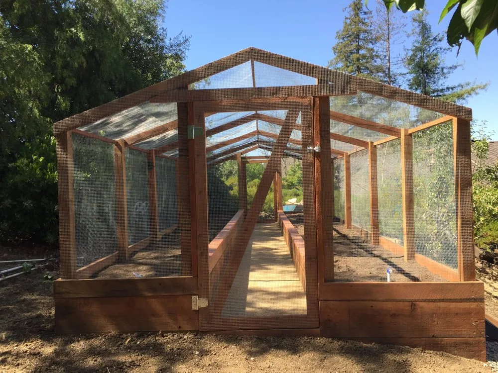 Custom lawn mowing service experts serving San Mateo, CA - Vista Landscaping