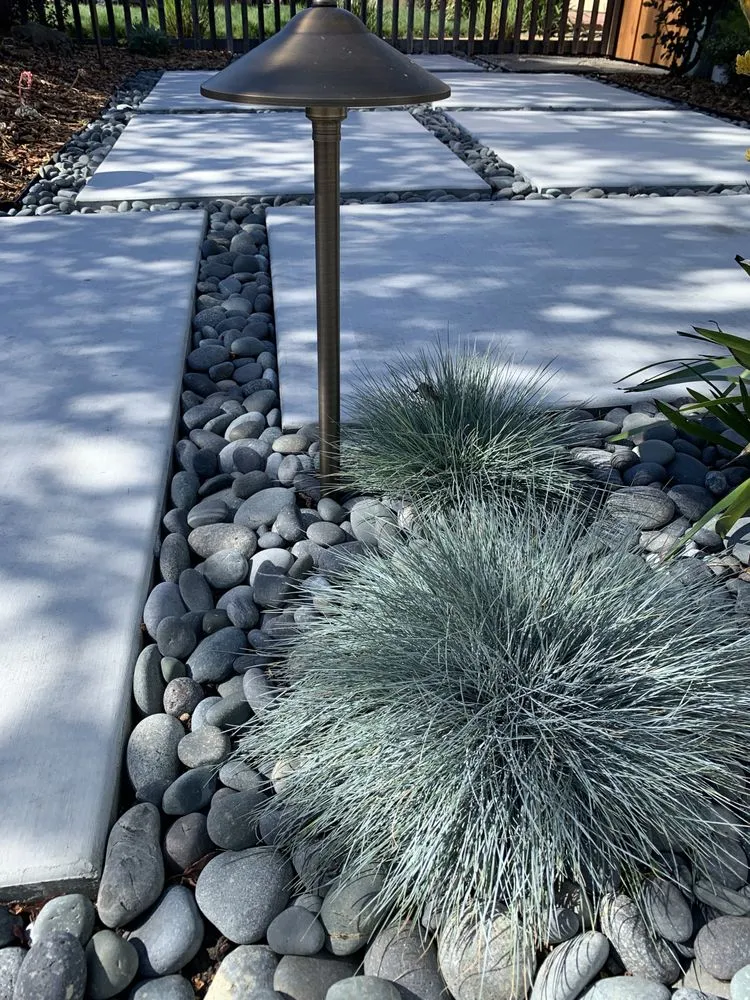 Expert garden landscaping in San Mateo, CA by Vista Landscaping