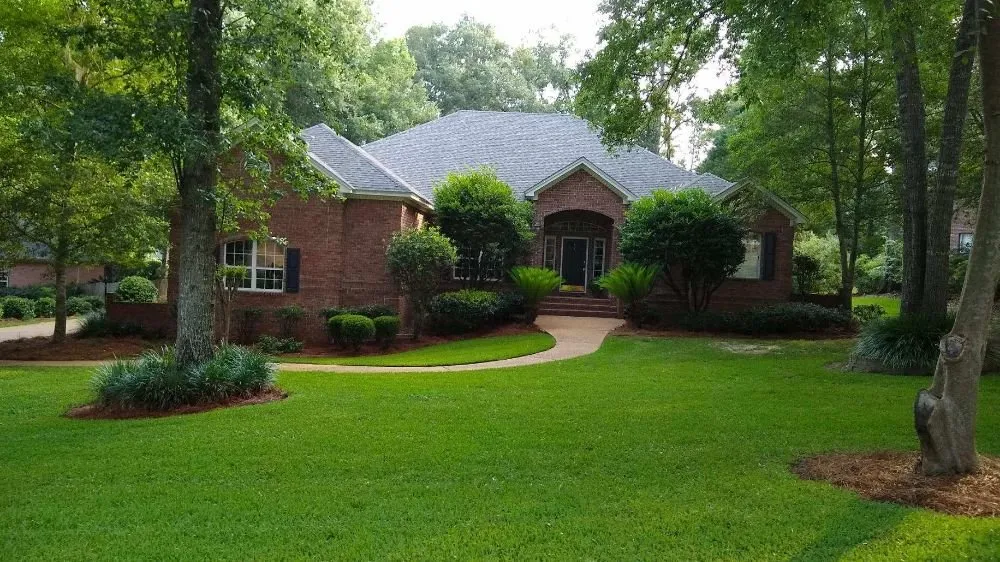 Professional outdoor landscaping experts serving Tallahassee, FL - Vista Lawn Care