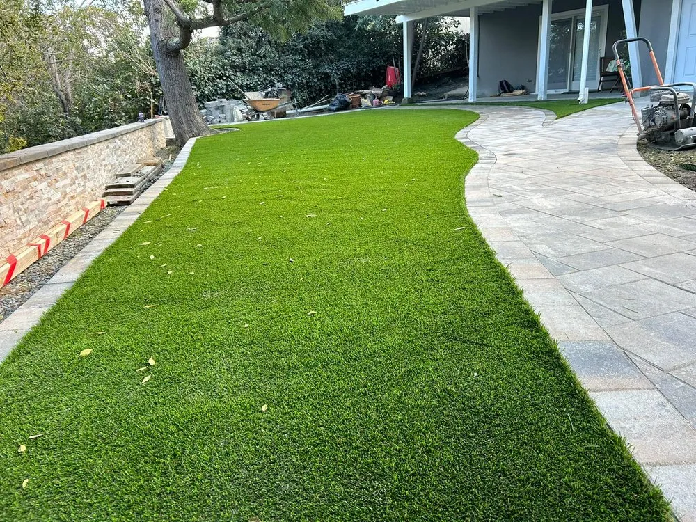 Reliable outdoor landscaping for beautiful yards in Emerald Hills, CA by Vista Verde Landscaping