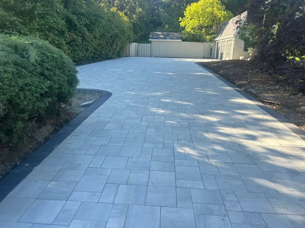 Professional landscaping services in Emerald Hills, CA by Vista Verde Landscaping