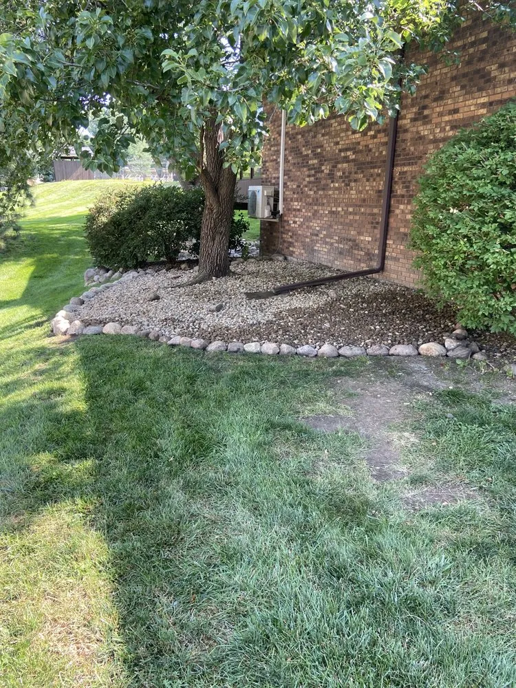 Custom landscaping services for residential properties in Omaha, NE by Vista Verde Landscaping