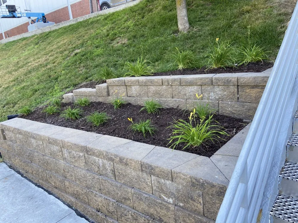 Custom yard maintenance for homes across Omaha, NE - Vista Verde Landscaping