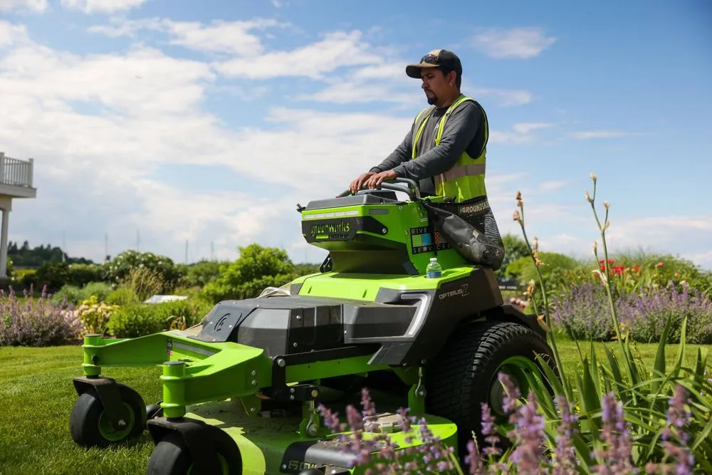 Custom lawn care service for year-round maintenance across Rosemont, IL - Visterra Landscape Group