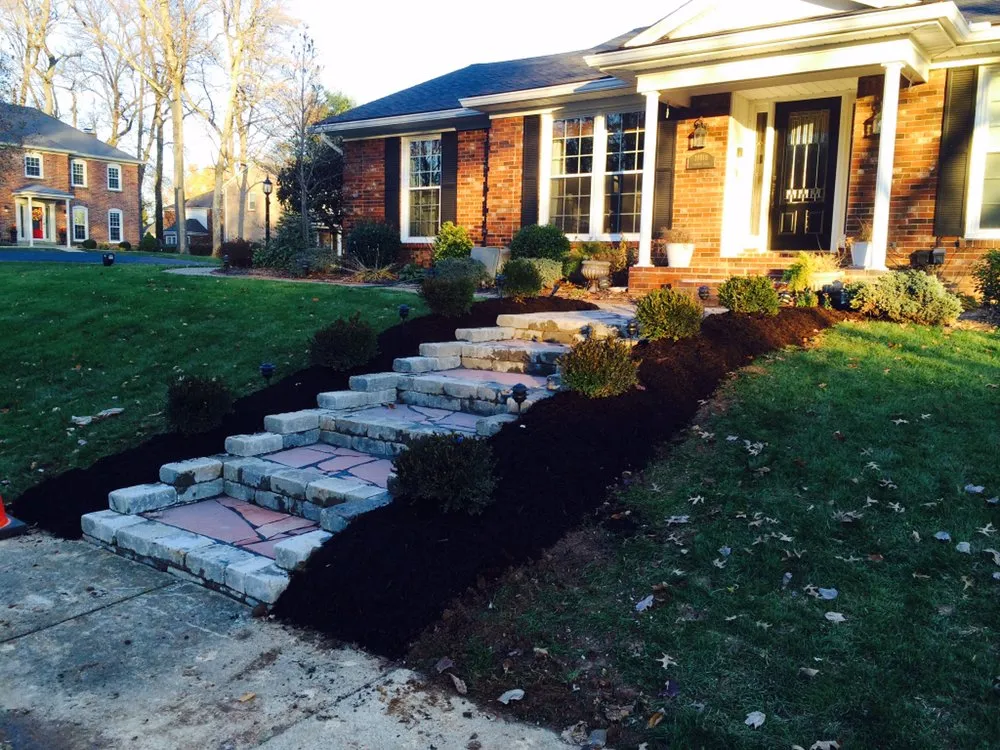 Affordable outdoor landscaping in Seatonville, KY - Visual Artist Lawn and Landscape Design