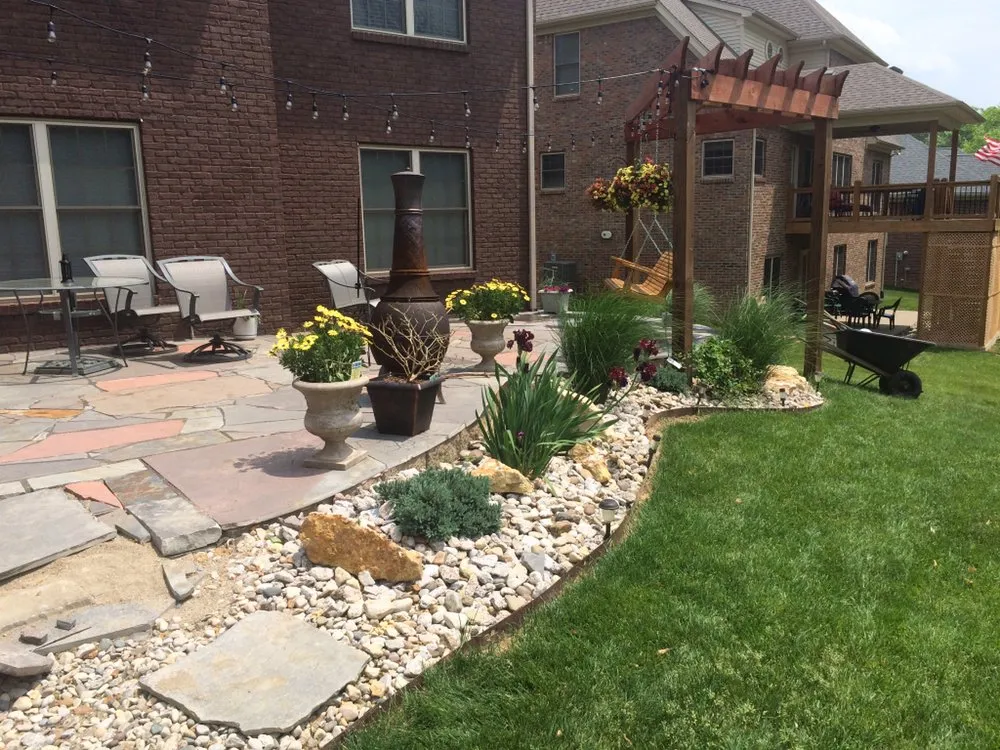 Expert landscape installation in Seatonville, KY - Visual Artist Lawn and Landscape Design