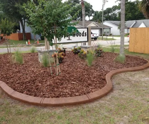 Top-rated yard cleanup service in Port Orange, FL - Visual Impact Curbing