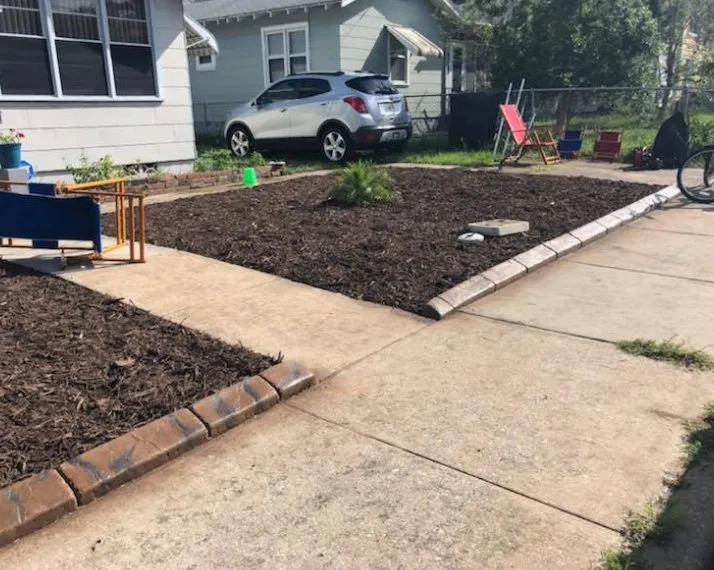 Reliable yard cleanup service in Port Orange, FL - Visual Impact Curbing