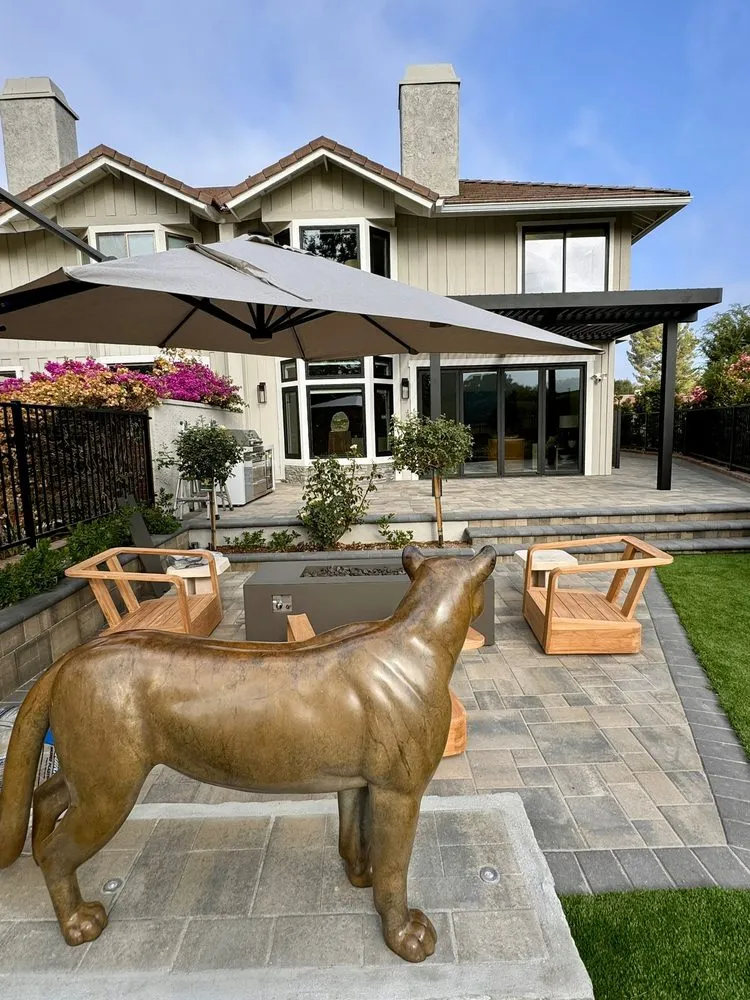 Custom residential landscaping in Calabasas, CA by Vitoli Landscape Design