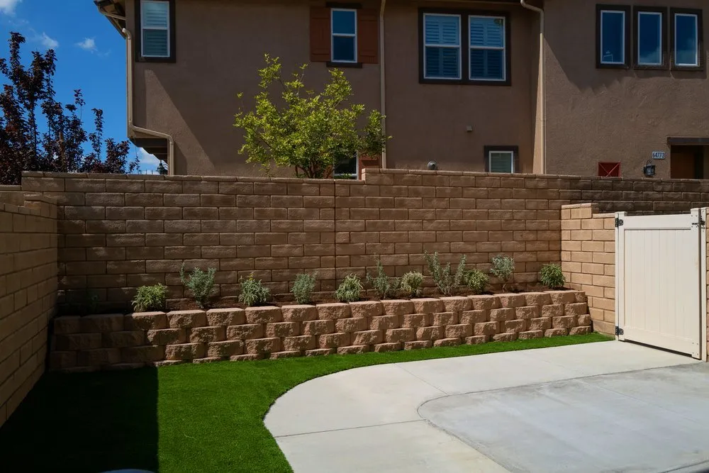 Affordable residential landscaping experts serving Palo Alto, CA - Vitoli