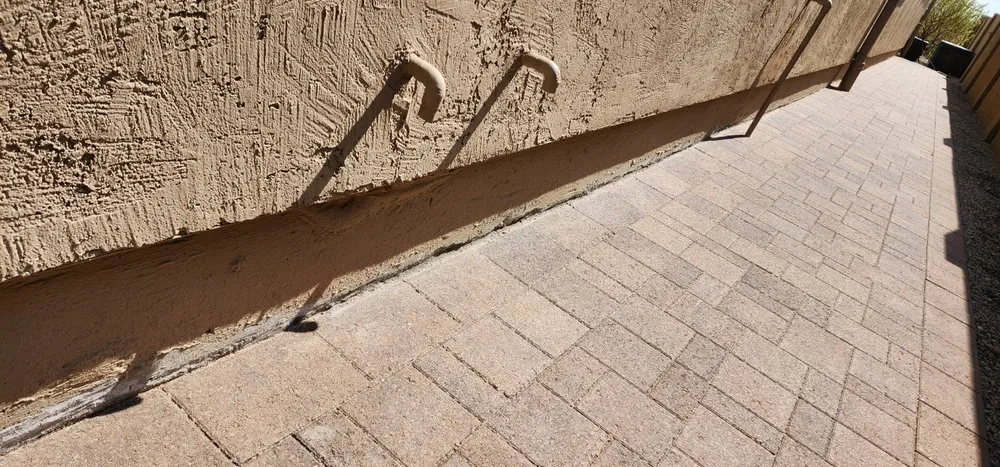 Custom lawn care service in Phoenix, AZ - Viva Landscape & Design