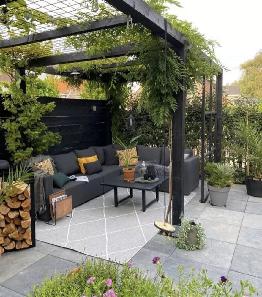 Expert yard cleanup service experts serving Miami, FL - Viva Patio Landscape