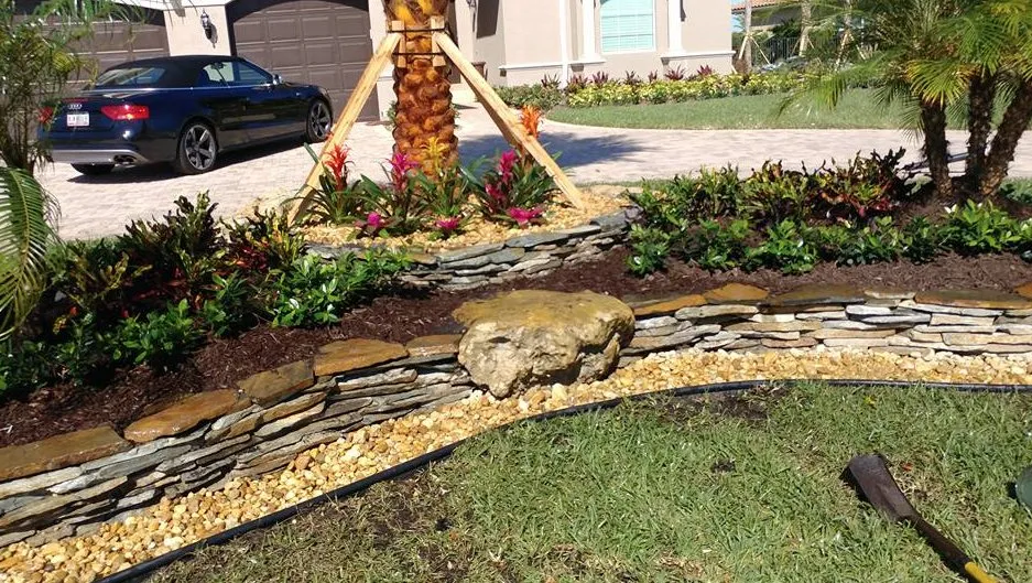 Custom lawn mowing service in Loxahatchee, FL by Vivid Green Landscaping