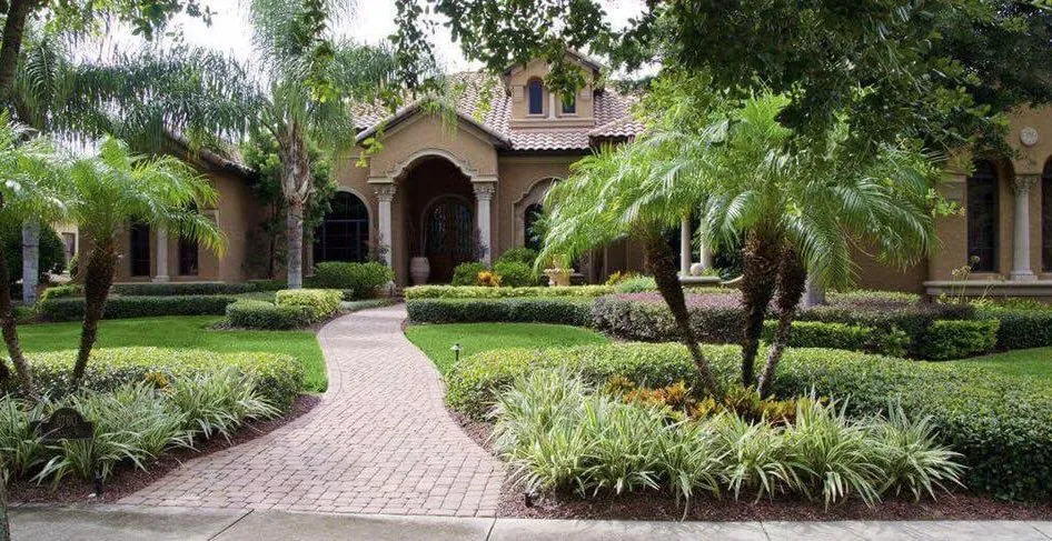 Trusted residential landscaping experts serving Loxahatchee, FL - Vivid Green Landscaping