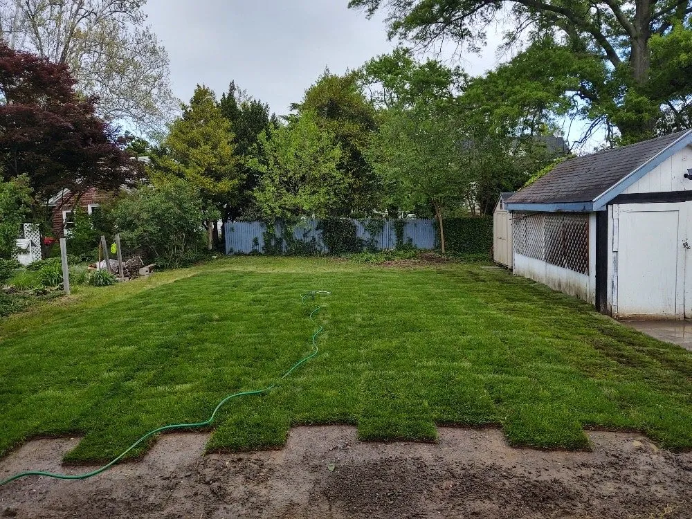 Affordable lawn mowing service experts serving Woodbury, NJ - Vivid Landscapes