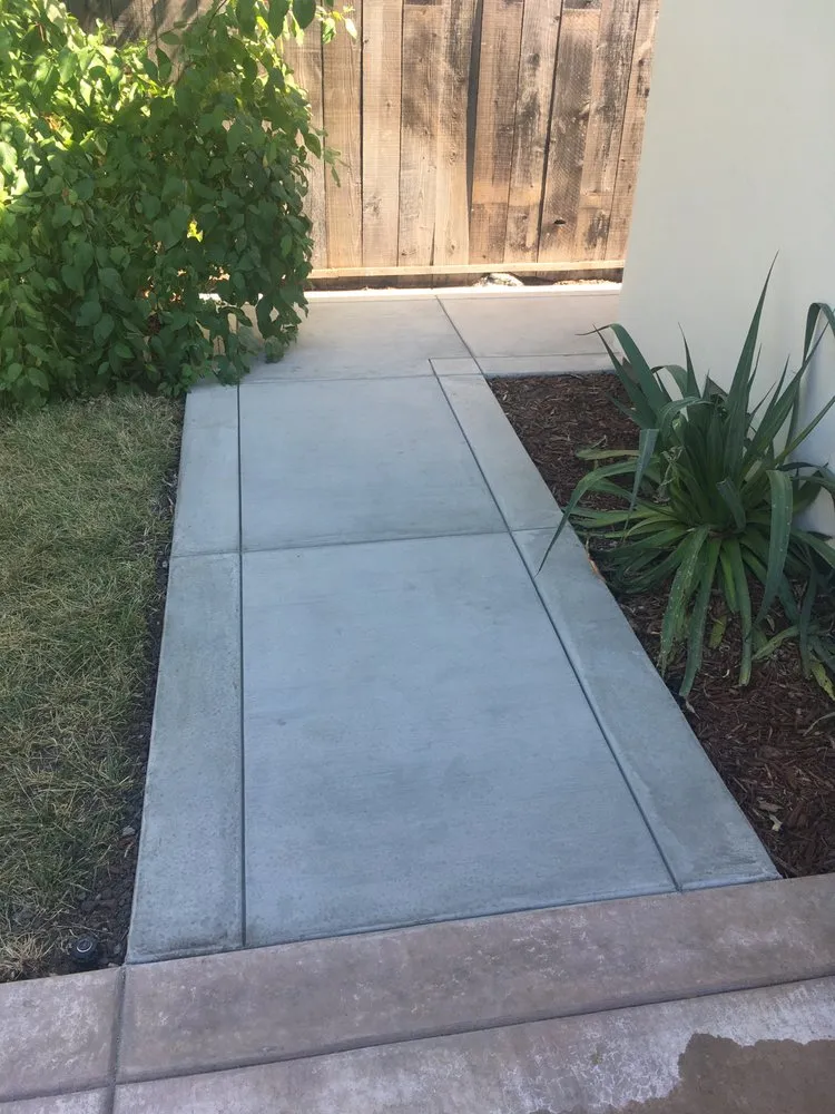 Reliable lawn care service for residential properties across Santa Clara, CA - Vizcarra Landscape Management