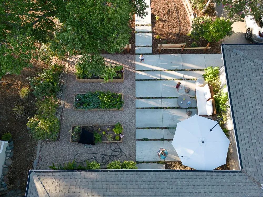 Professional yard maintenance experts serving Vacaville, CA - Vizcay Landscaping