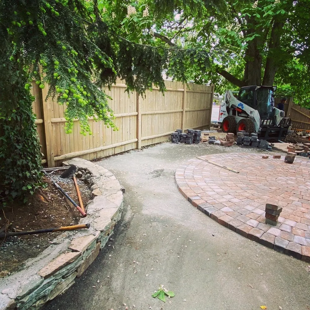 Trusted lawn care service for beautiful yards in Lynn, MA by Vjr Nolasco's