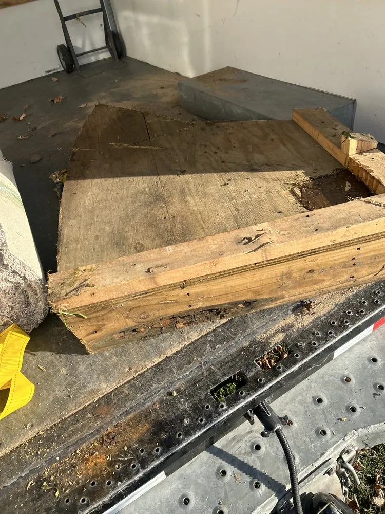 Expert lawn mowing service in Fort Wayne, IN - Vlot Outdoor Services