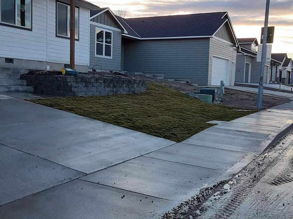 Top-rated yard cleanup service for residential properties across Kennewick, WA - VM General Landscaping and Lawn Care