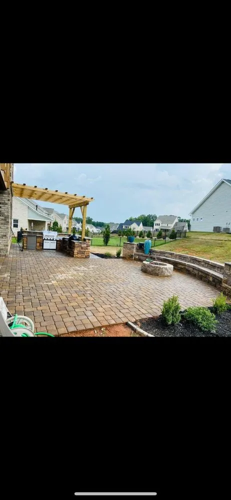 Affordable yard maintenance for beautiful yards across Huntersville, NC - VM Landscape and Stone