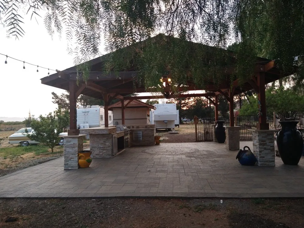 Custom residential landscaping for beautiful yards in Gilroy, CA by V&M Landscaping