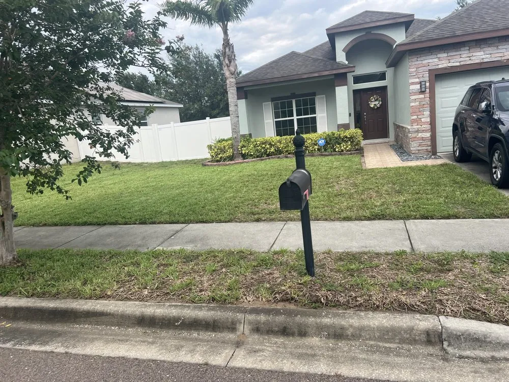 Reliable lawn care service for homes across Davenport, FL - V&M Lawn Care