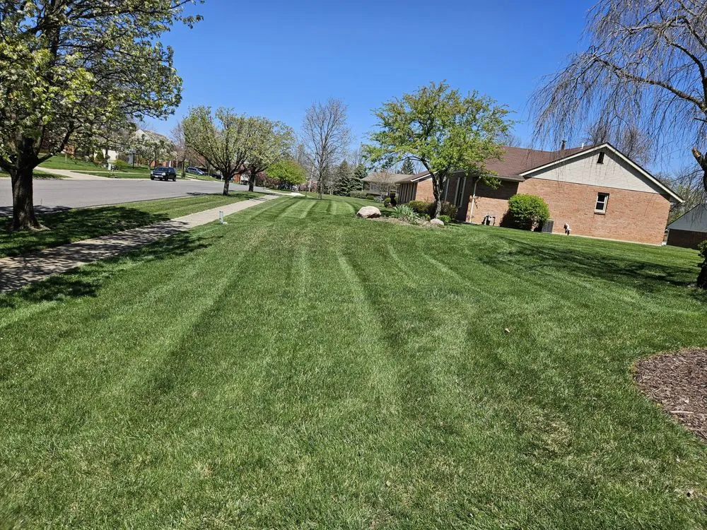 Local garden landscaping experts serving Cincinnati, OH - VM Lawncare