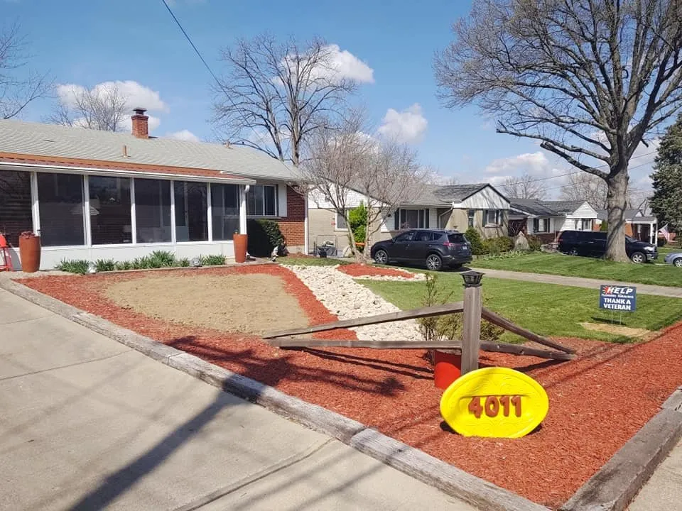 Affordable yard cleanup service for beautiful yards in Cincinnati, OH by VNR Lawn Service & Maintenance