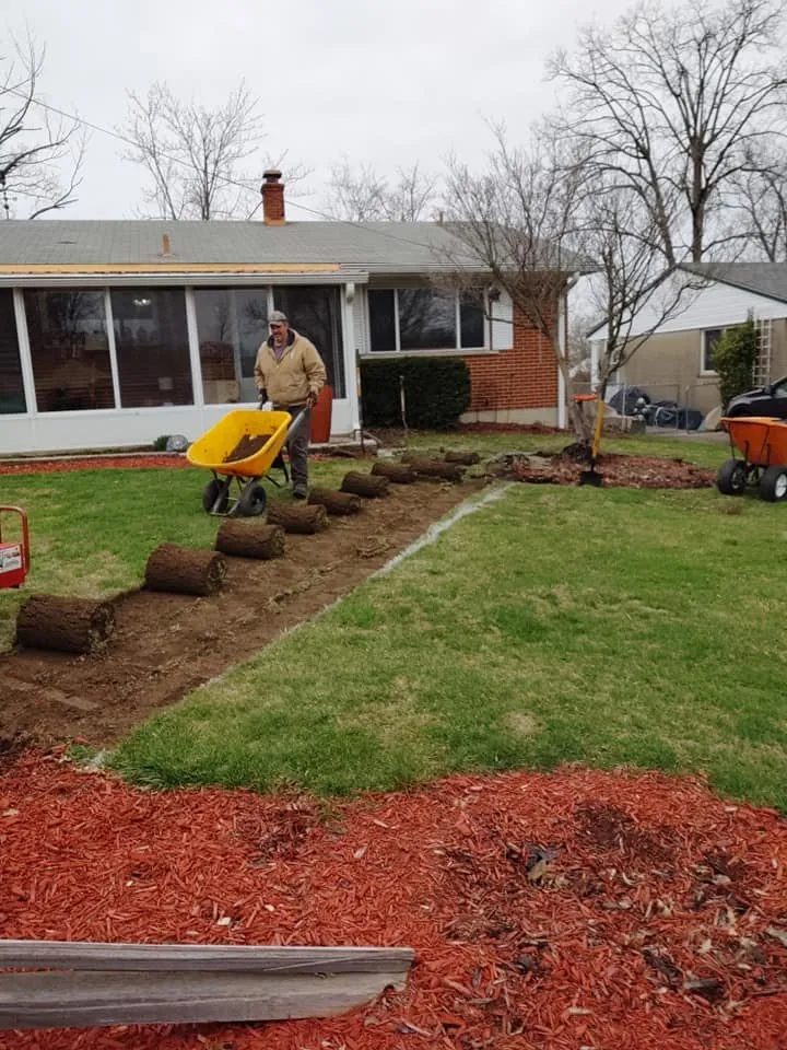 Local lawn mowing service in Cincinnati, OH by VNR Lawn Service & Maintenance