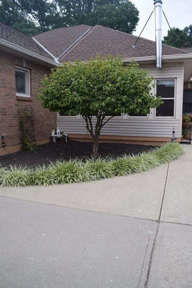 Affordable outdoor landscaping experts serving Cincinnati, OH - VNR Lawn Service & Maintenance