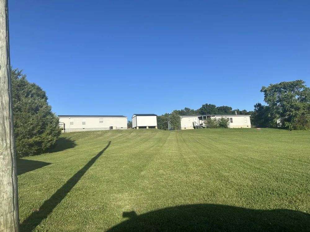 Custom residential landscaping with custom design across Sweetwater, TN - Vol Lawn Teer Mowing