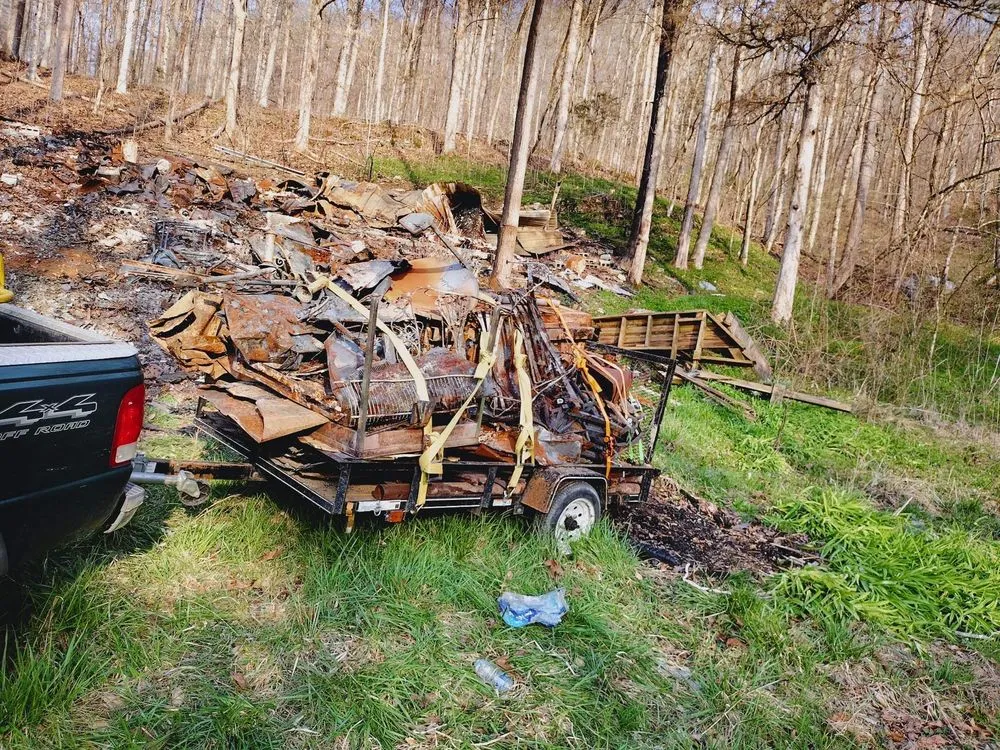 Custom yard cleanup service for beautiful yards in LaFollette, TN by Volunteer Junk Removal Landscaping