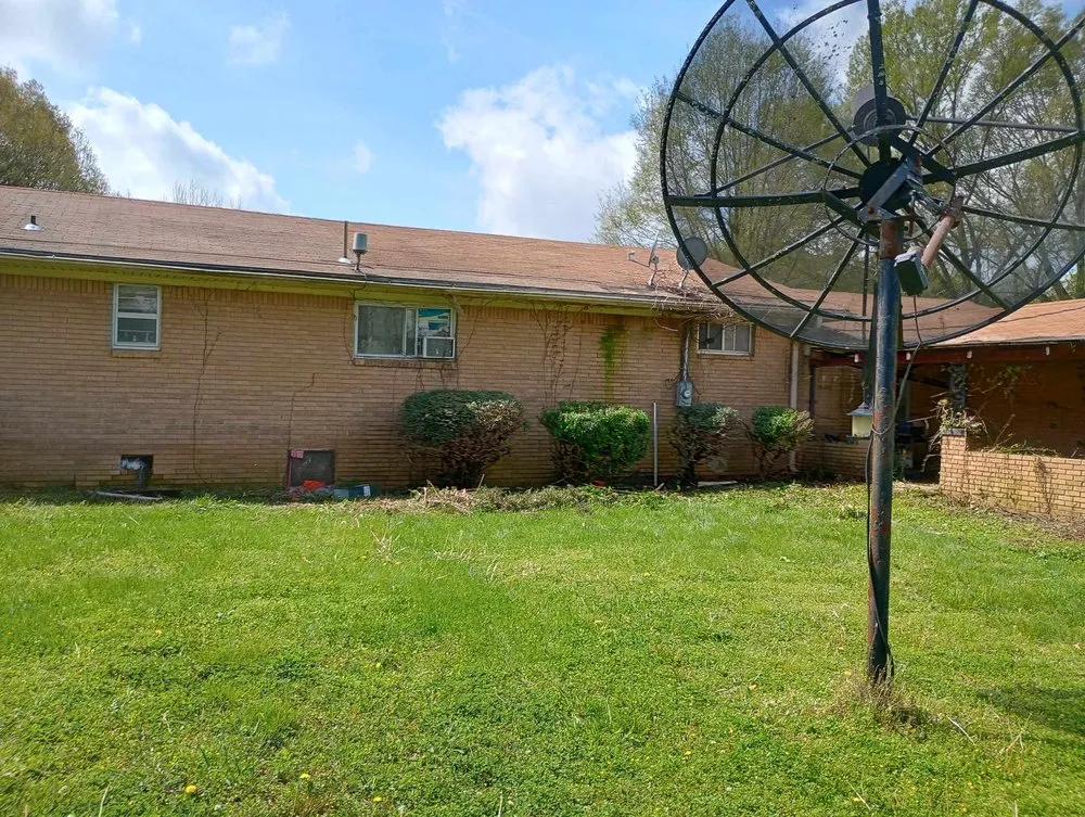 Top-rated outdoor landscaping for outdoor upgrades across Gadsden, TN - Volunteer Lawn Care
