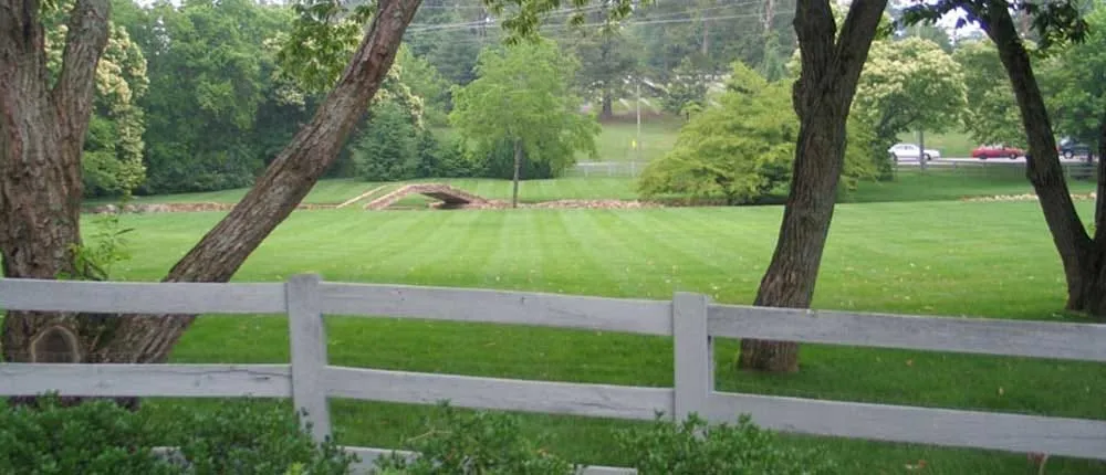 Affordable landscaping services for residential properties in Knoxville, TN by Volunteer Lawn Care